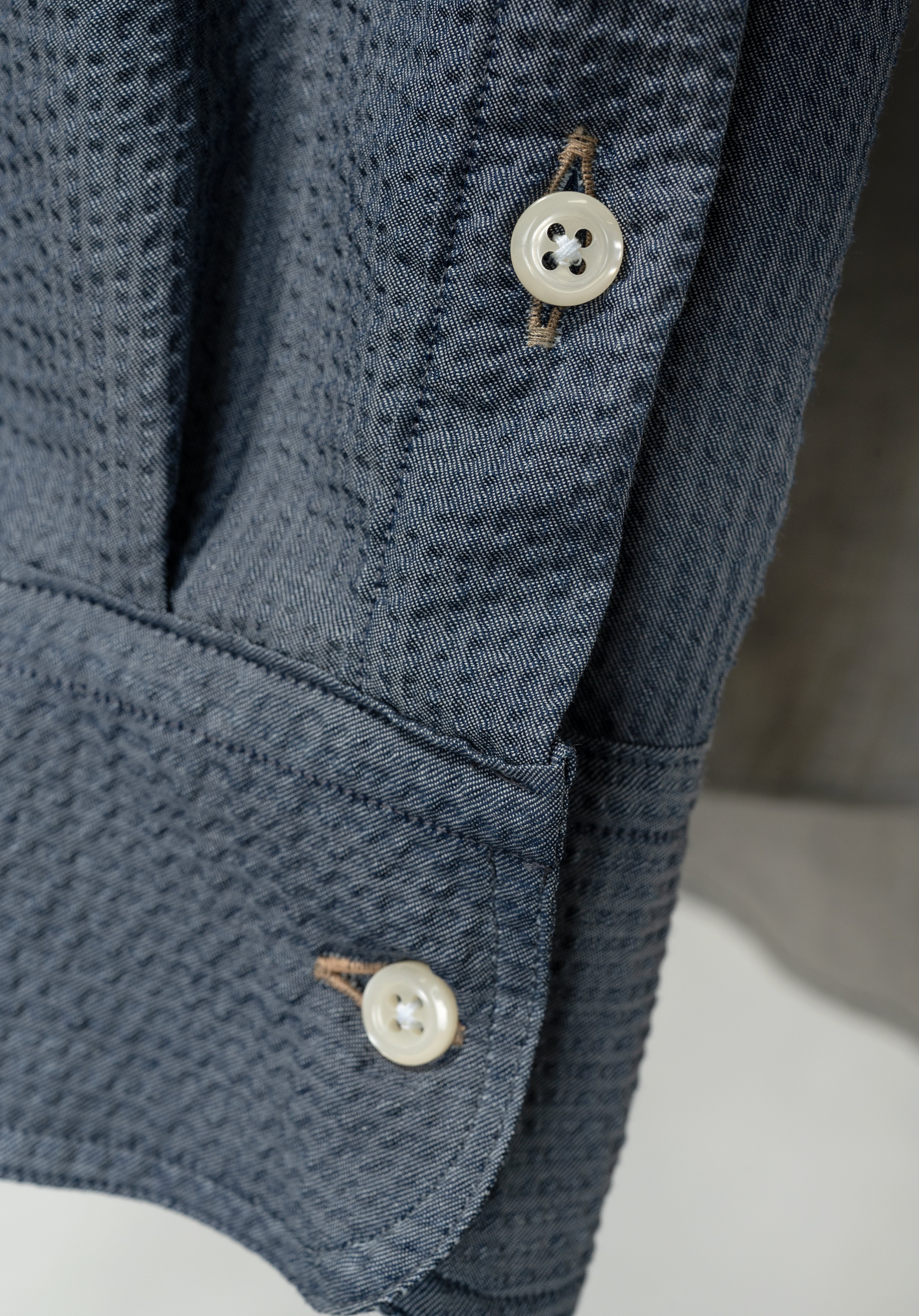 Chambray Seersucker Shirt – Standard Fit